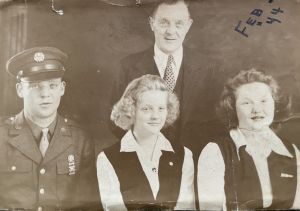 Hedlund, Carl in back, Bob, Mary Ann and Betty Hedlund in front Hedlund, Carl in back, Bob, Mary Ann and Betty Hedlund in front