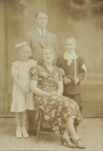 Anna and Rosa Kowalonek (image only)