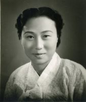 Houng, Sook Houng, Sook